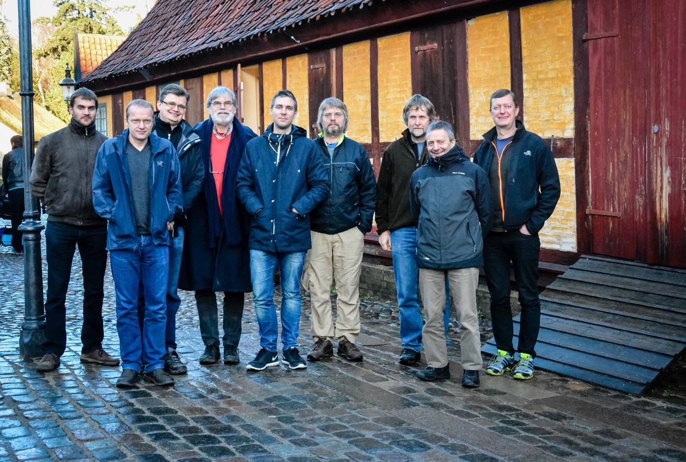 De ni kursusdeltagere samlet til workshop i Den Gamle By i Aarhus. Foto: Mads Ronald Dahl.