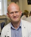 Overlæge Per Borghammer fra Nuklearmedicinsk Afdeling, PET Center på Aarhus Universitetshospital og Institut for Klinisk Medicin, Aarhus Universitet, har netop modtaget et femårigt Fellowship på 10 millioner kroner fra Lundbeckfonden.