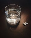 Undersøgelser har identificeret en klar sammenhæng mellem epilepsi og psykiatriske lidelser, herunder depression, angst, skizofreni og psykose, fx har en dansk undersøgelse tidligere vist, at personer med epilepsi har 2,5 gange højere risiko for at ud