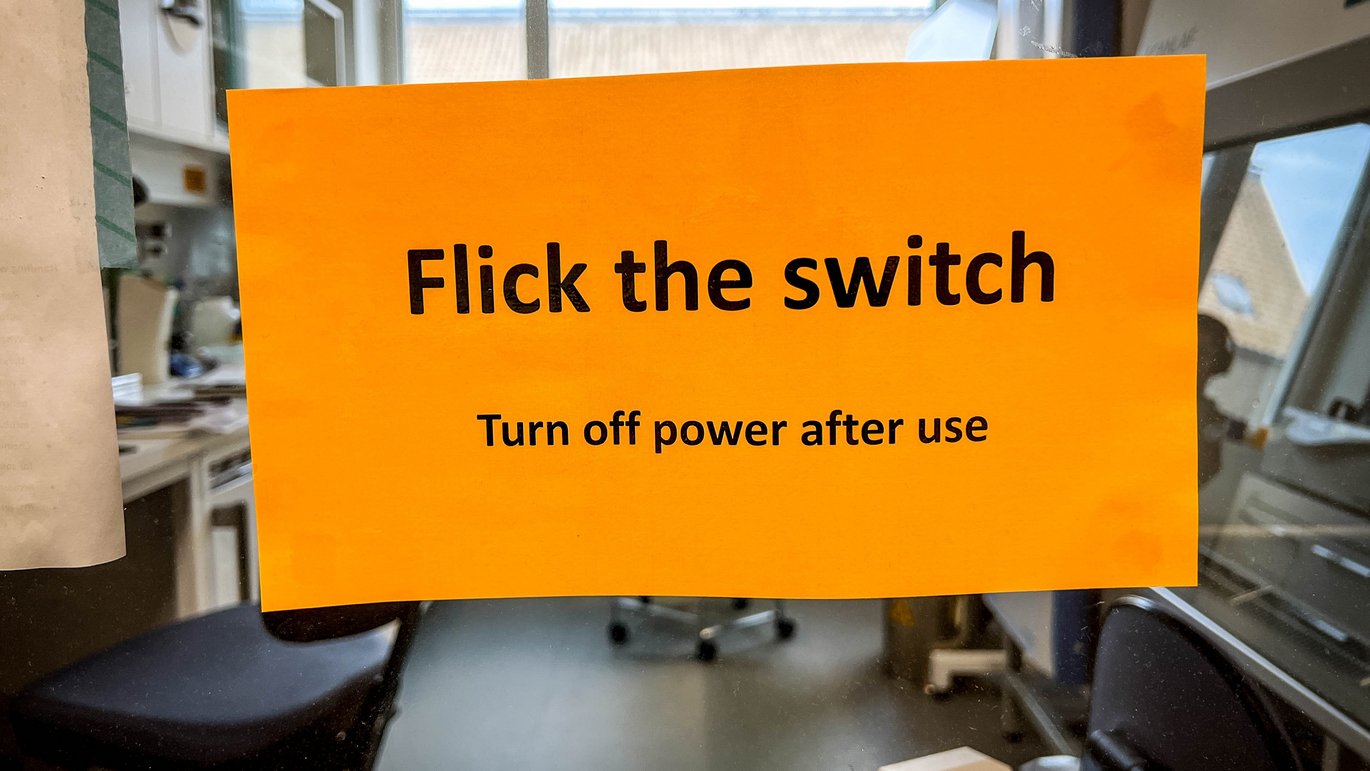 The Department of Biomedicine has appointed 'Ambassadors for energy savings", whose job it is to remind their colleagues of how to keep up the good energy habits.