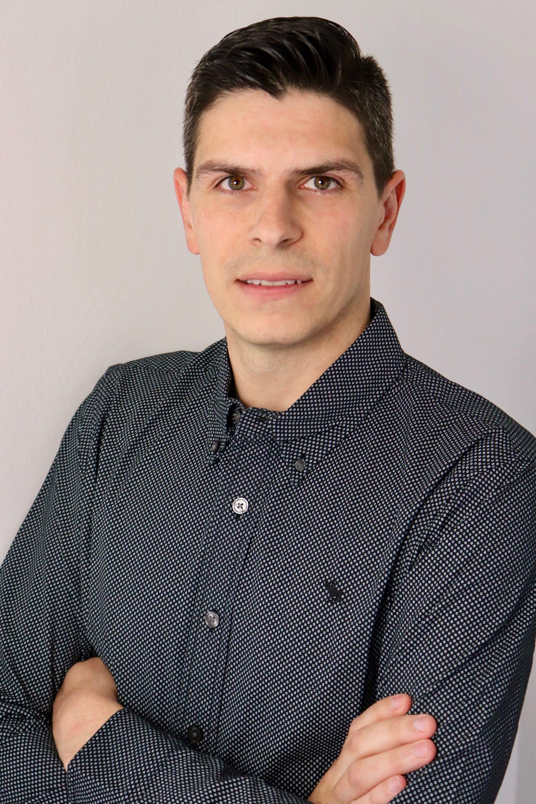 David Olagnier fra Institut for Biomedicin får personlig hædersgave på 100.000 kr. fra William Nielsens Fond. Foto: Lundbeckfonden.