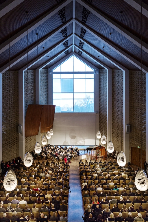Nye ph.d.'er og doktorer fra Health får fremover deres egen dimissionsfest i Aulaen. Arkivfoto: Maria Randima/AU.