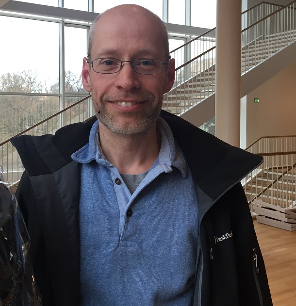 Klinisk lektor i patologi, Steen Bærentzen, er kåret som årets underviser på medicinstudiet 2017.